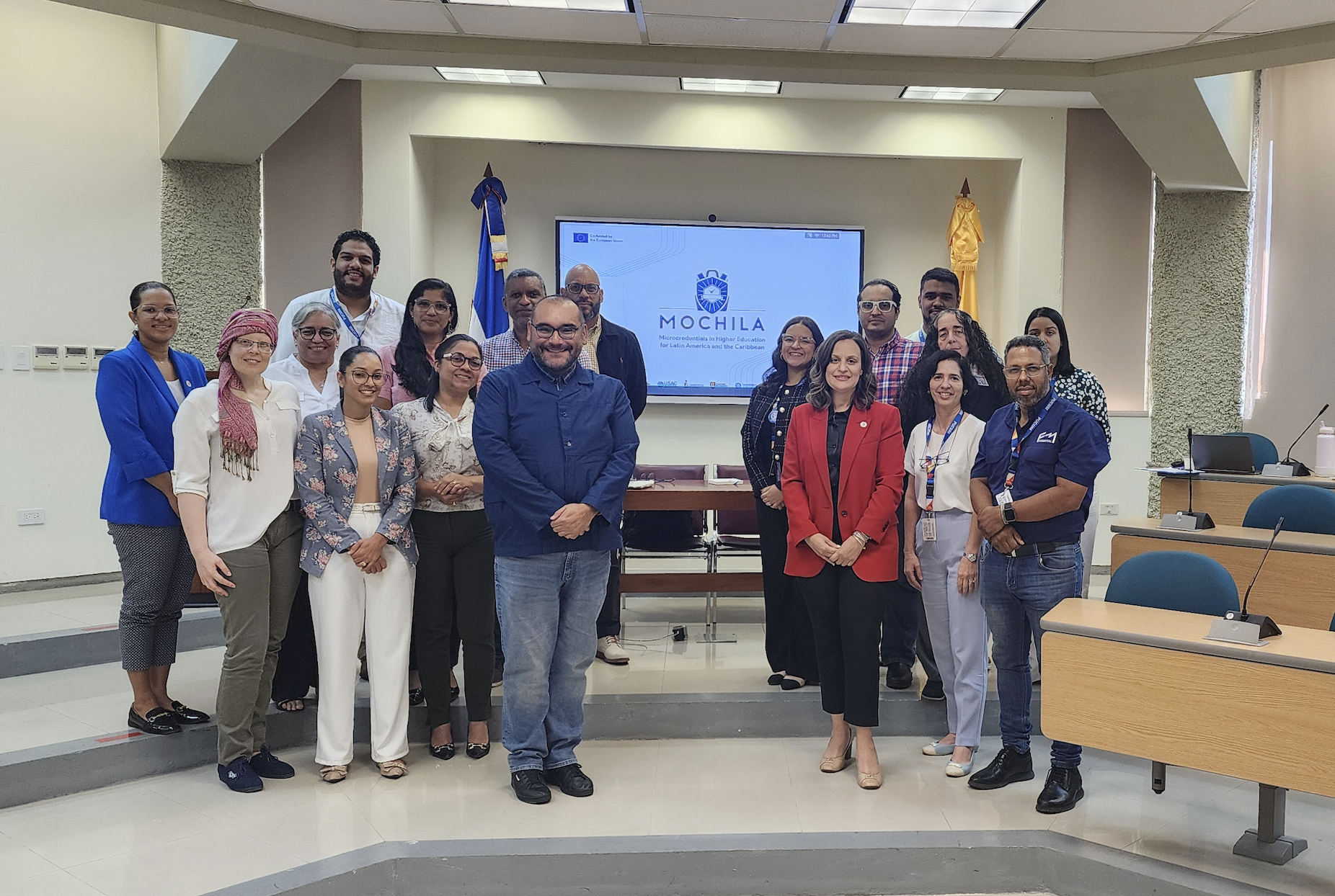 El futuro de la ingeniería se diseña hoy: diseminación Proyecto MOCHILA en la PUCMM