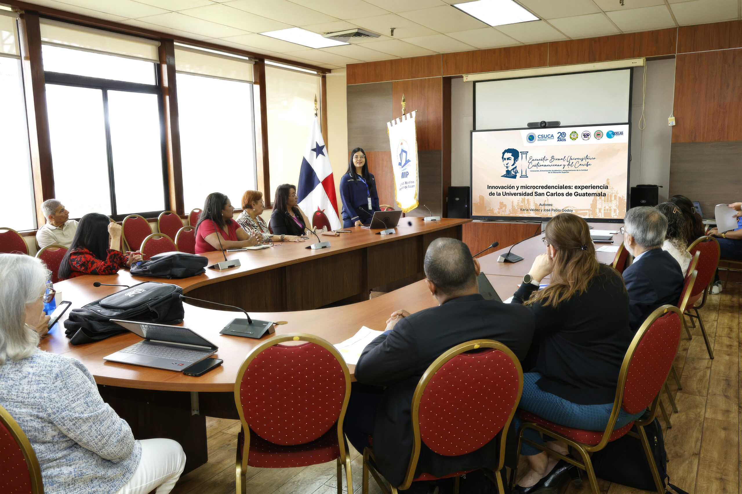 MOCHILA Project Partner Presents Microcredentials Experience at Regional CSUCA Meeting